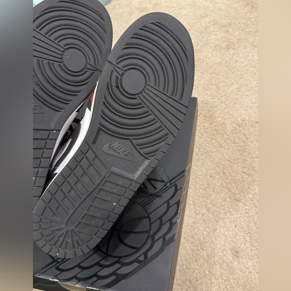 Jordan 1 mid wear away Chicago - Picture 7 of 9